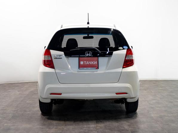 Honda Fit II с пробегом 2012 года, цена 980 000 рублей, 101285 км, хэтчбек, Автокод Объявления