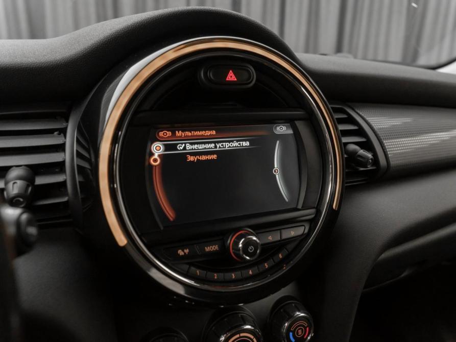 Mini Hatch III (F55/F56) Москва  - изображение 19