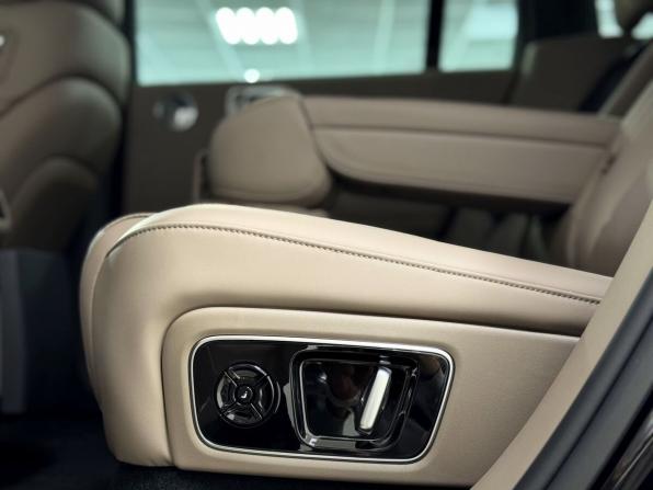 Li Auto (Lixiang) L7 I Рестайлинг с пробегом 2025 года, цена 8 490 000 рублей, 33 км, внедорожник, Автокод Объявления