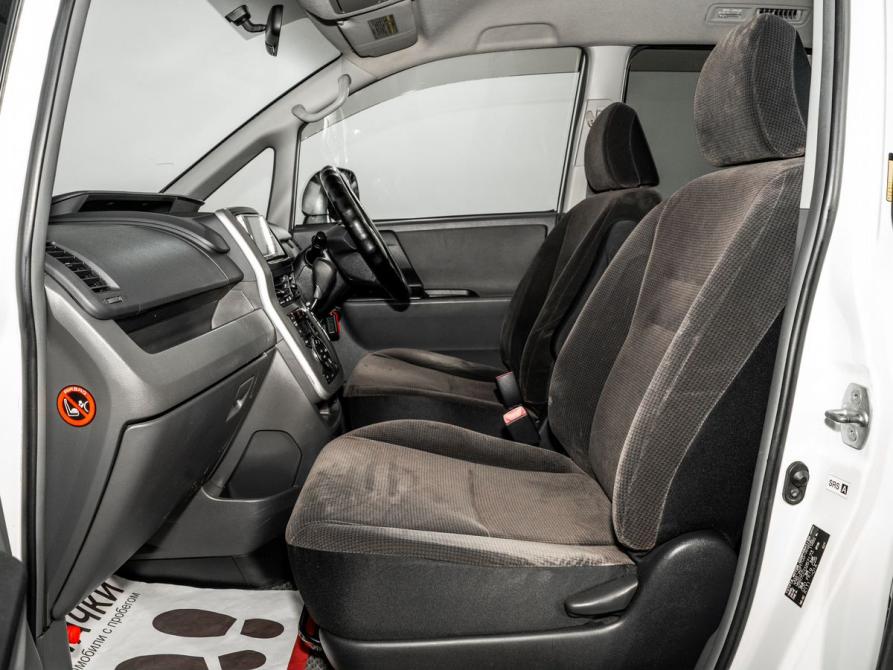 Toyota Noah II (R70) Иркутск  - изображение 6