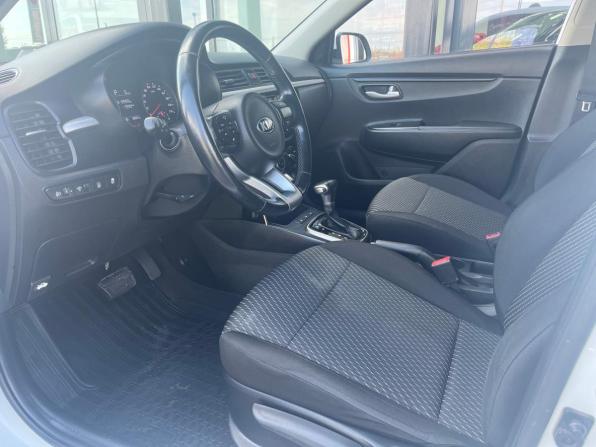 Kia Rio IV с пробегом 2017 года, цена 1 355 000 рублей, 89000 км, седан, Автокод Объявления