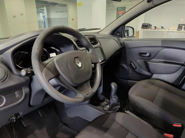 Renault Logan II с пробегом 2015 года, цена 716 000 рублей, 105122 км, седан, Автокод Объявления