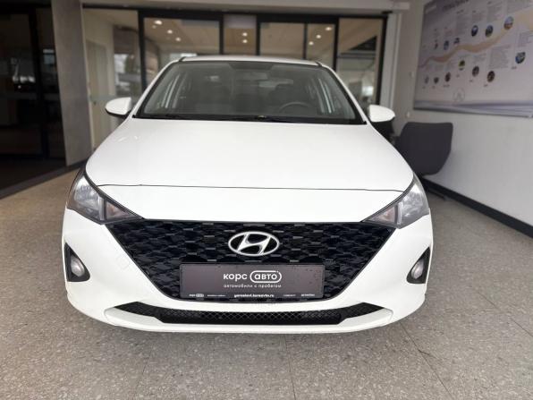 Hyundai Solaris II Рестайлинг с пробегом 2021 года, цена 1 452 000 рублей, 112462 км, седан, Автокод Объявления