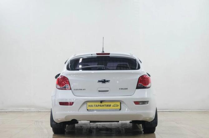 Chevrolet Cruze I Рестайлинг с пробегом 2014 года, цена 679 000 рублей, 180000 км, хэтчбек, Автокод Объявления