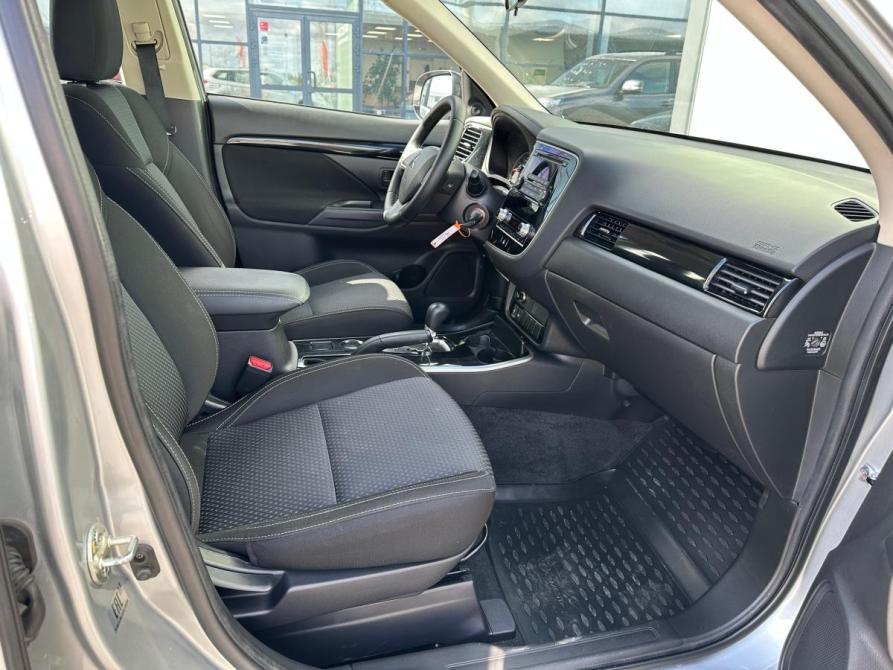 Mitsubishi Outlander III Рестайлинг 3 Екатеринбург  - изображение 7
