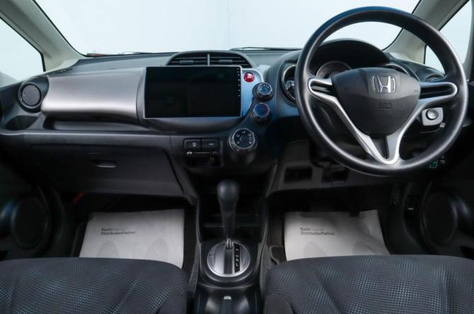 Honda Fit II с пробегом 2011 года, цена 819 000 рублей, 60000 км, хэтчбек, Автокод Объявления
