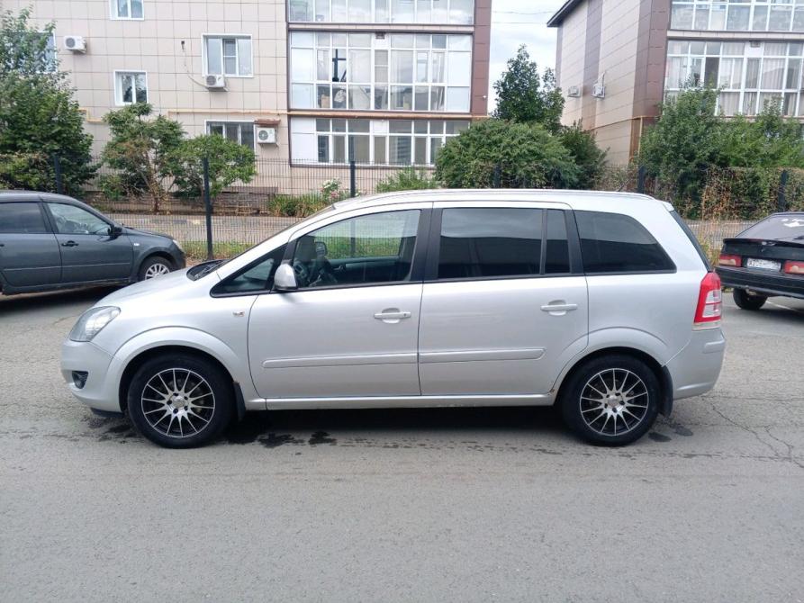 Opel Zafira B Рестайлинг Оренбург  - изображение 4