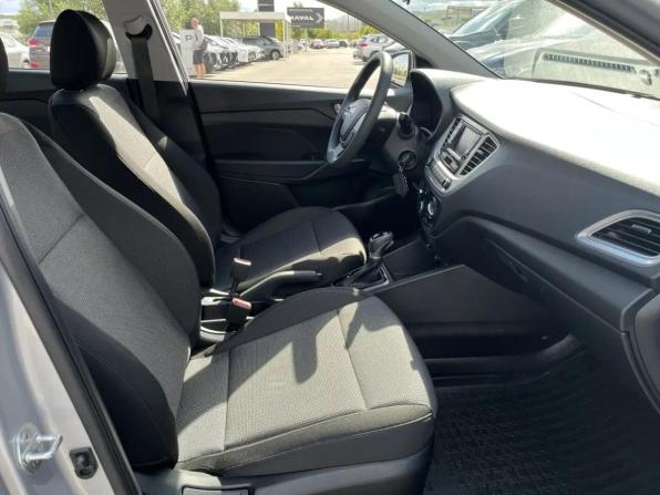 Hyundai Solaris II Рестайлинг с пробегом 2021 года, цена 1 750 000 рублей, 16057 км, седан, Автокод Объявления