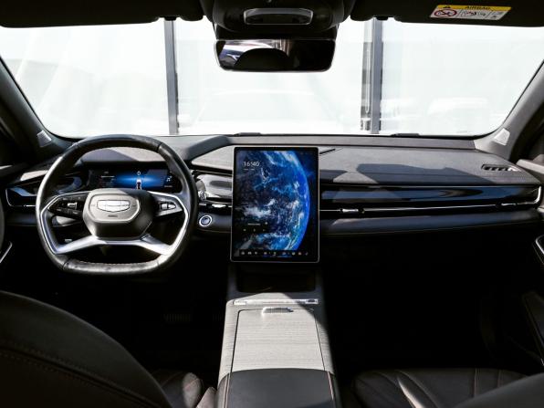 Geely Preface I с пробегом 2024 года, цена 2 450 000 рублей, 47433 км, седан, Автокод Объявления