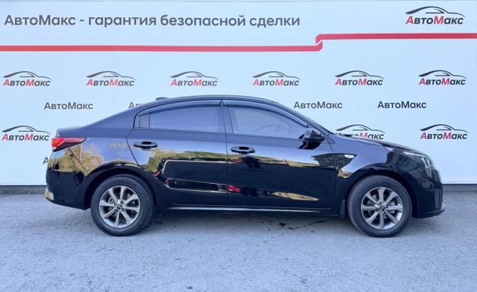 Kia Rio IV Рестайлинг с пробегом 2020 года, цена 1 680 000 рублей, 47443 км, седан, Автокод Объявления