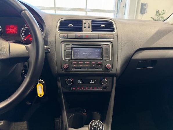 Volkswagen Polo V с пробегом 2014 года, цена 735 000 рублей, 151714 км, седан, Автокод Объявления