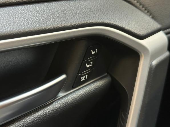 Toyota RAV4 V (XA50) с пробегом 2020 года, цена 3 250 000 рублей, 90152 км, внедорожник, Автокод Объявления