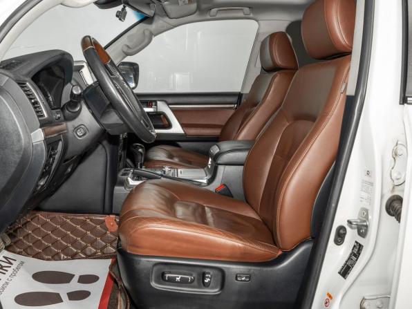 Toyota Land Cruiser 200 Series Рестайлинг 2 с пробегом 2015 года, цена 6 425 000 рублей, 120999 км, внедорожник, Автокод Объявления