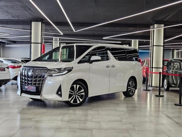 Toyota Alphard III Рестайлинг с пробегом 2018 года, цена 5 050 000 рублей, 128574 км, минивэн, Автокод Объявления