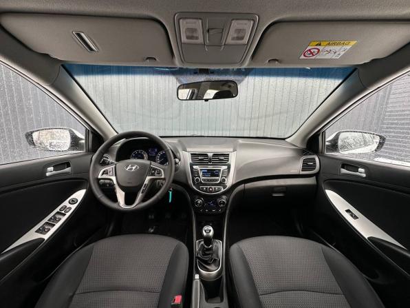 Hyundai Solaris I Рестайлинг с пробегом 2015 года, цена 749 000 рублей, 132800 км, хэтчбек, Автокод Объявления