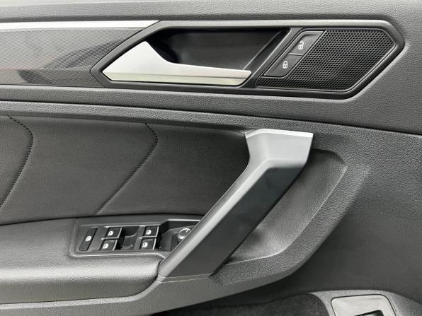Volkswagen Tiguan II с пробегом 2018 года, цена 2 850 000 рублей, 63418 км, внедорожник, Автокод Объявления
