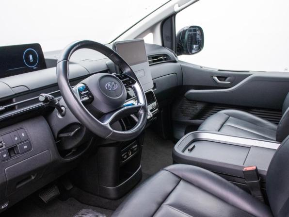 Hyundai Staria I с пробегом 2021 года, цена 5 408 000 рублей, 73232 км, минивэн, Автокод Объявления