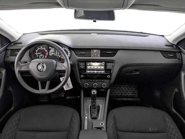 Skoda Octavia III (A7) Рестайлинг с пробегом 2020 года, цена 1 765 000 рублей, 117592 км, лифтбек, Автокод Объявления