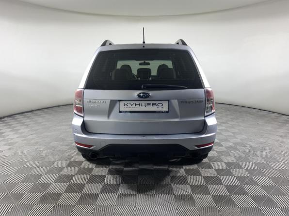 Subaru Forester III Рестайлинг с пробегом 2012 года, цена 950 000 рублей, 374575 км, внедорожник, Автокод Объявления