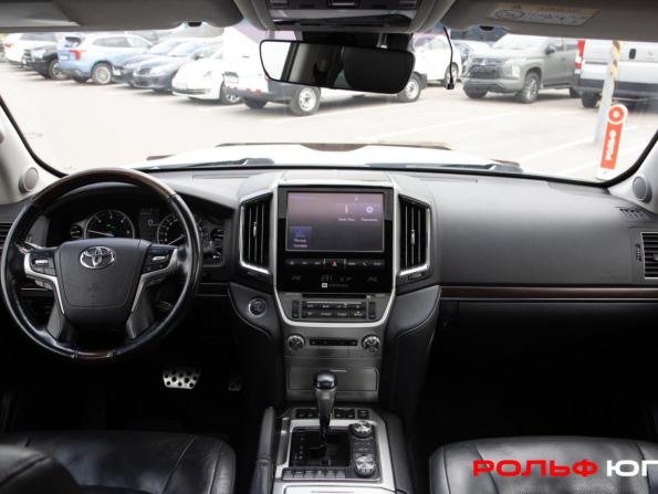 Toyota Land Cruiser 200 Series Рестайлинг 2 с пробегом 2018 года, цена 6 338 000 рублей, 136940 км, внедорожник, Автокод Объявления