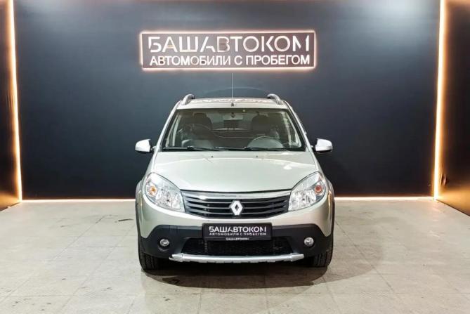 Renault Sandero I с пробегом 2014 года, цена 599 000 рублей, 216658 км, хэтчбек, Автокод Объявления