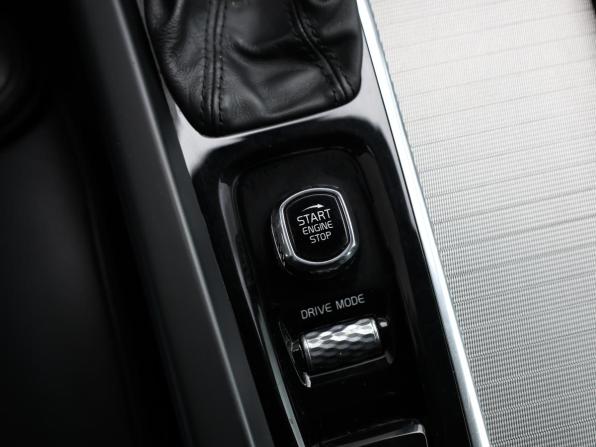 Volvo XC60 II с пробегом 2019 года, цена 4 149 000 рублей, 58826 км, внедорожник, Автокод Объявления