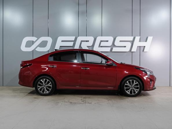 Kia Rio IV Рестайлинг с пробегом 2021 года, цена 1 699 000 рублей, 83220 км, седан, Автокод Объявления