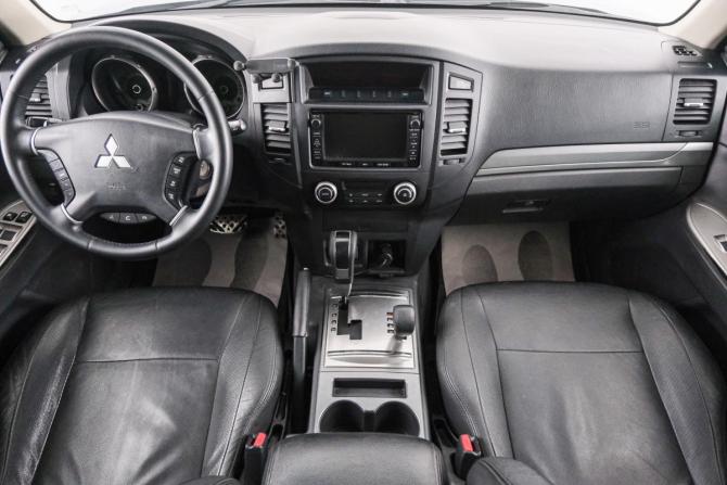Mitsubishi Pajero IV Рестайлинг 1 с пробегом 2014 года, цена 2 599 000 рублей, 207500 км, внедорожник, Автокод Объявления