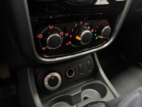 Renault Duster I с пробегом 2013 года, цена 975 000 рублей, 127000 км, внедорожник, Автокод Объявления