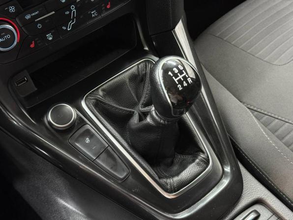 Ford Focus III Рестайлинг с пробегом 2017 года, цена 810 000 рублей, 199598 км, седан, Автокод Объявления