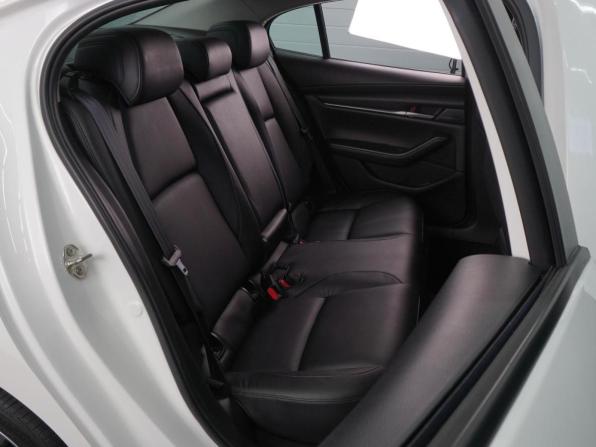 Mazda 3 IV (BP) с пробегом 2020 года, цена 2 229 000 рублей, 47301 км, седан, Автокод Объявления
