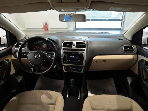 Volkswagen Polo V Рестайлинг с пробегом 2018 года, цена 1 085 000 рублей, 97469 км, седан, Автокод Объявления