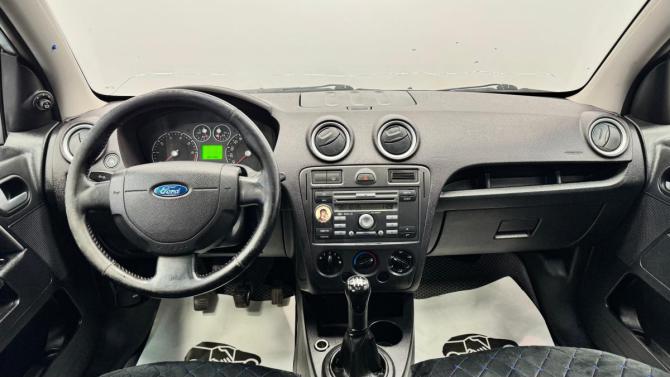 Ford Fusion I Рестайлинг с пробегом 2006 года, цена 260 000 рублей, 314000 км, хэтчбек, Автокод Объявления