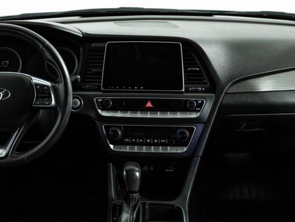 Hyundai Sonata VII (LF) Рестайлинг с пробегом 2017 года, цена 2 069 000 рублей, 60230 км, седан, Автокод Объявления
