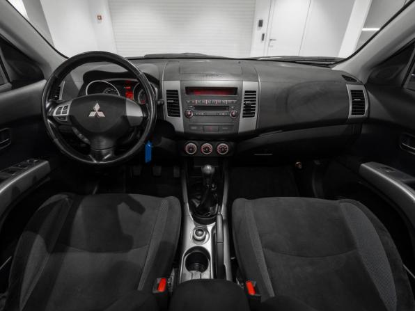 Mitsubishi Outlander II с пробегом 2008 года, цена 930 000 рублей, 281871 км, внедорожник, Автокод Объявления