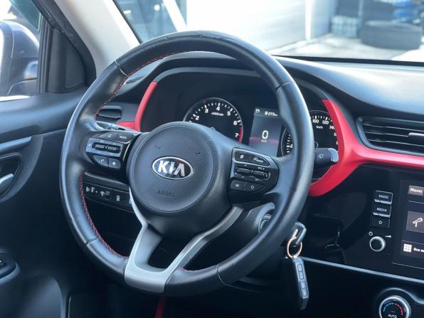 Kia Rio IV Рестайлинг с пробегом 2021 года, цена 1 589 000 рублей, 45913 км, седан, Автокод Объявления