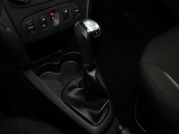 Renault Sandero II Рестайлинг с пробегом 2018 года, цена 1 166 000 рублей, 91502 км, хэтчбек, Автокод Объявления