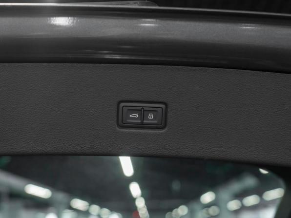 Audi Q8 I (4M) с пробегом 2023 года, цена 9 600 000 рублей, 50 км, внедорожник, Автокод Объявления