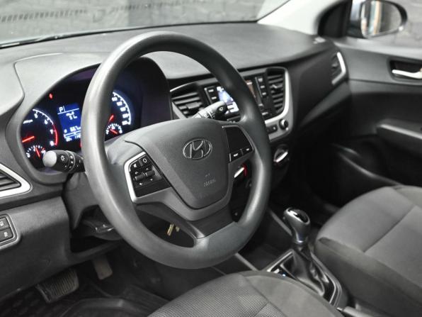 Hyundai Solaris II с пробегом 2017 года, цена 1 400 000 рублей, 114199 км, седан, Автокод Объявления
