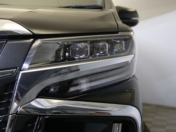 Toyota Alphard III Рестайлинг с пробегом 2022 года, цена 6 000 000 рублей, 90029 км, минивэн, Автокод Объявления