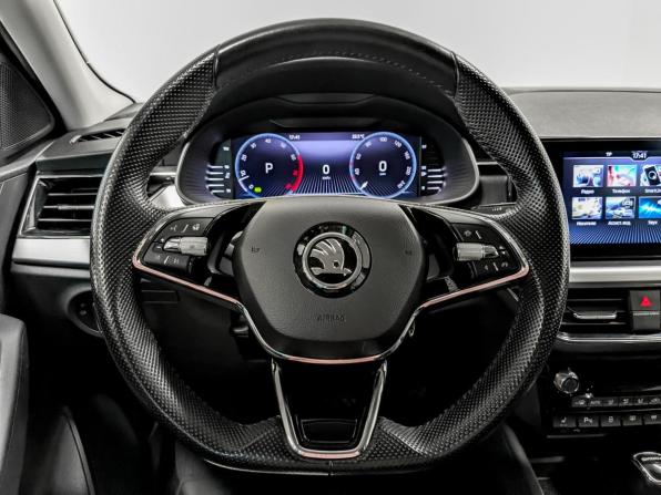 Skoda Rapid II с пробегом 2021 года, цена 1 940 000 рублей, 36602 км, лифтбек, Автокод Объявления