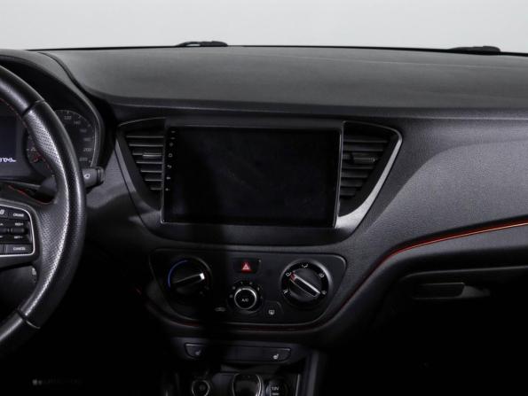 Hyundai Solaris II Рестайлинг с пробегом 2021 года, цена 1 880 000 рублей, 37042 км, седан, Автокод Объявления