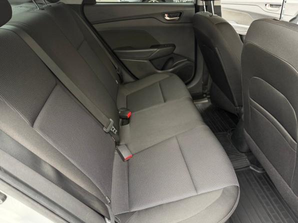 Hyundai Solaris II с пробегом 2018 года, цена 1 050 000 рублей, 214966 км, седан, Автокод Объявления