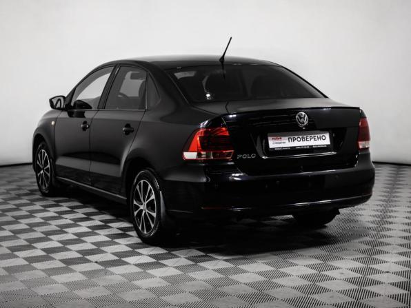 Volkswagen Polo V Рестайлинг с пробегом 2016 года, цена 798 000 рублей, 165388 км, седан, Автокод Объявления