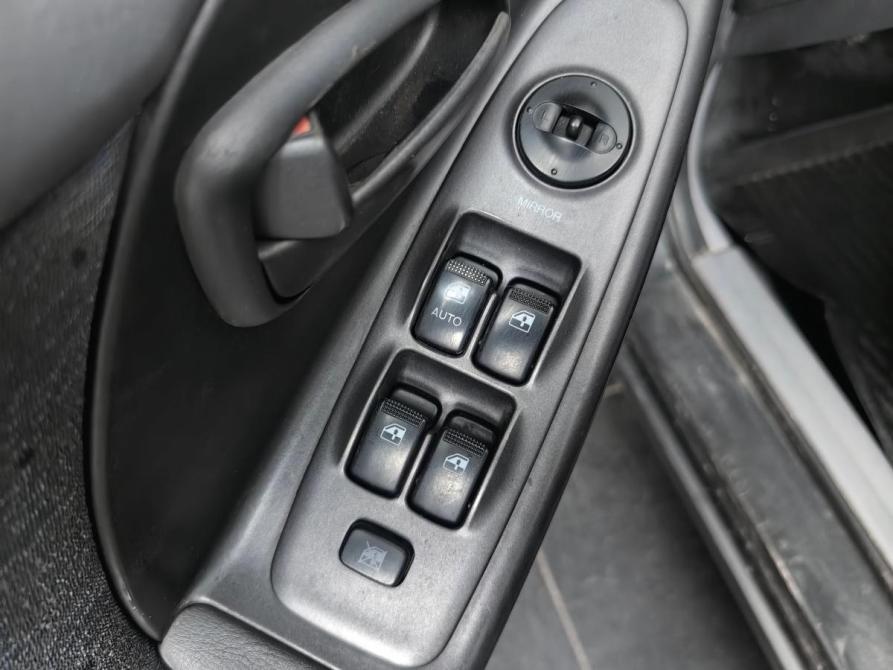 Hyundai Elantra III (XD2) Рестайлинг Москва  - изображение 20