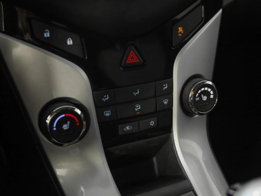Chevrolet Cruze I Рестайлинг Санкт-Петербург  - изображение 15