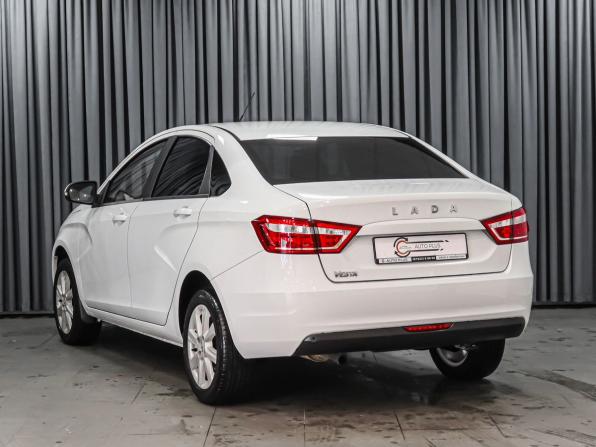 Lada (ВАЗ) Vesta I с пробегом 2021 года, цена 1 099 000 рублей, 71615 км, седан, Автокод Объявления