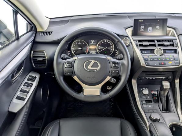 Lexus NX I с пробегом 2017 года, цена 3 255 000 рублей, 66700 км, внедорожник, Автокод Объявления