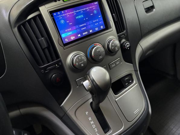 Hyundai H-1 II с пробегом 2013 года, цена 1 870 000 рублей, 207000 км, минивэн, Автокод Объявления