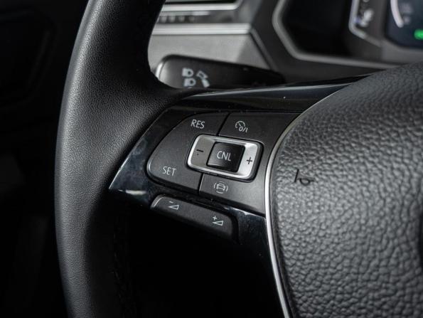 Volkswagen Tiguan II с пробегом 2019 года, цена 2 475 000 рублей, 203433 км, внедорожник, Автокод Объявления